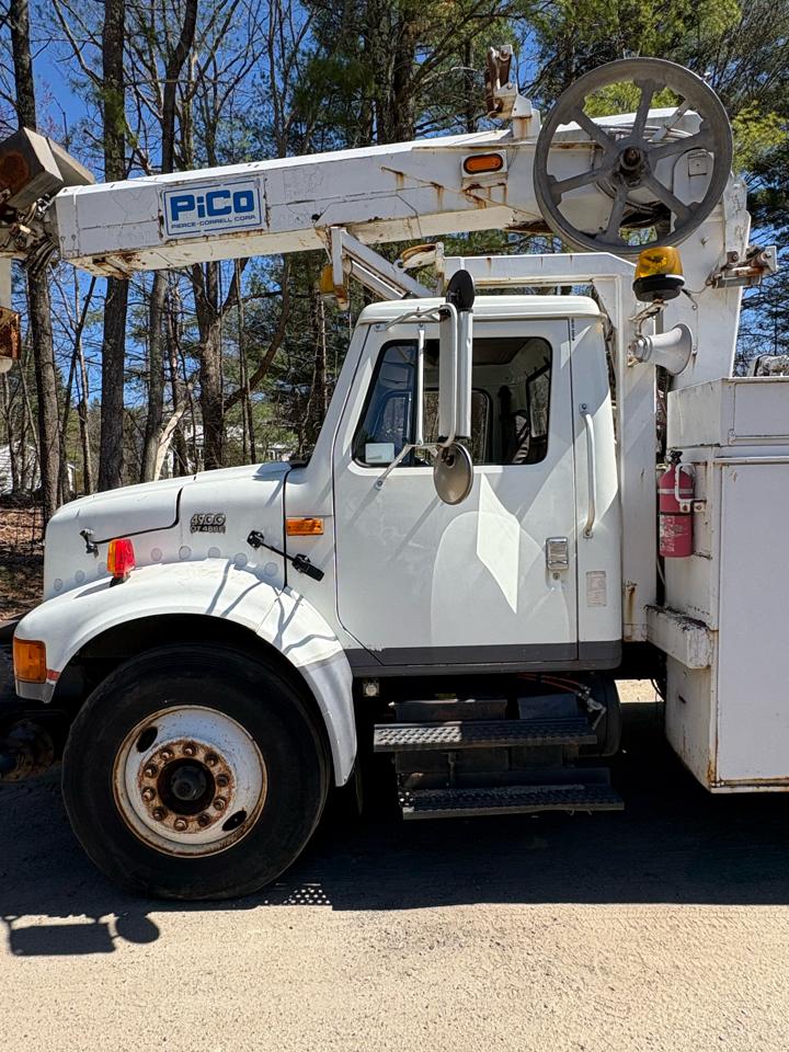 International 4900  2001