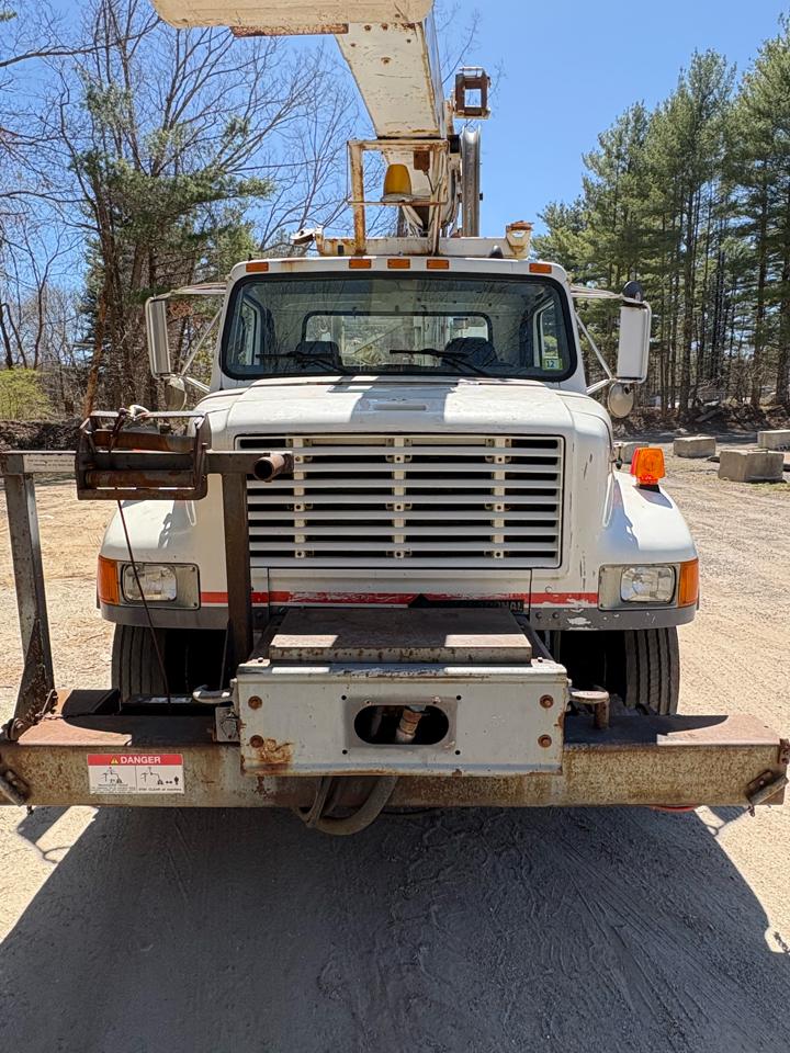 International 4900  2001