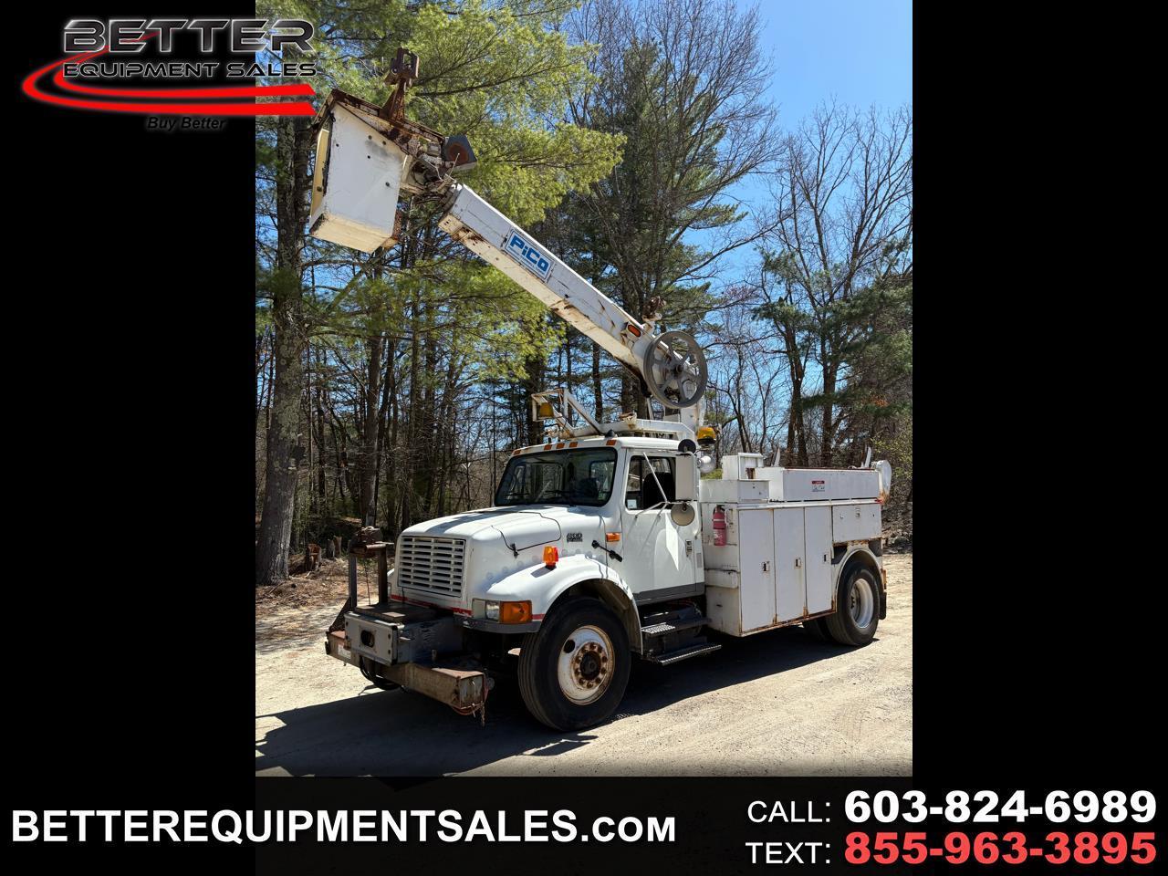 International 4900  2001