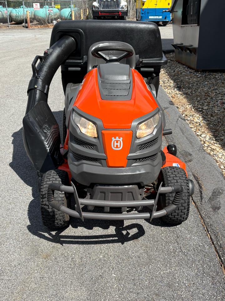 Husqvarna  YTH2246  2013