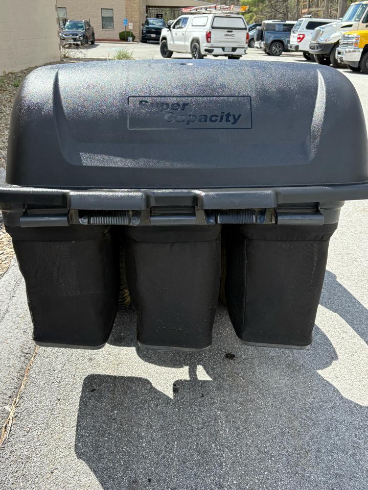 Husqvarna  YTH2246  2013