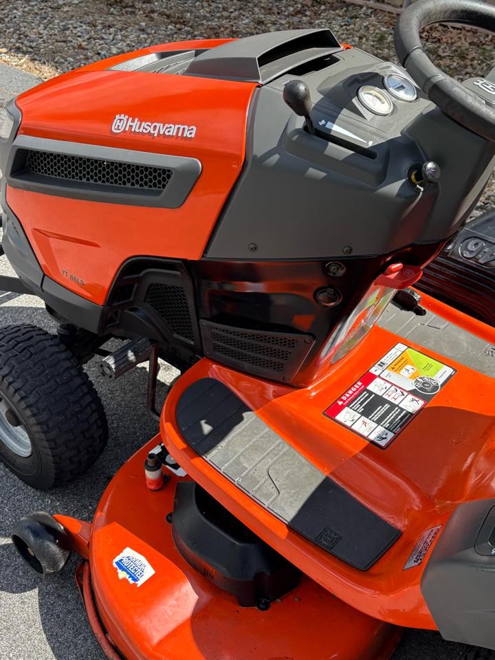 Husqvarna  YTH2246  2013