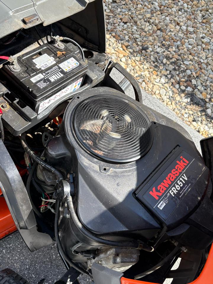 Husqvarna  YTH2246  2013