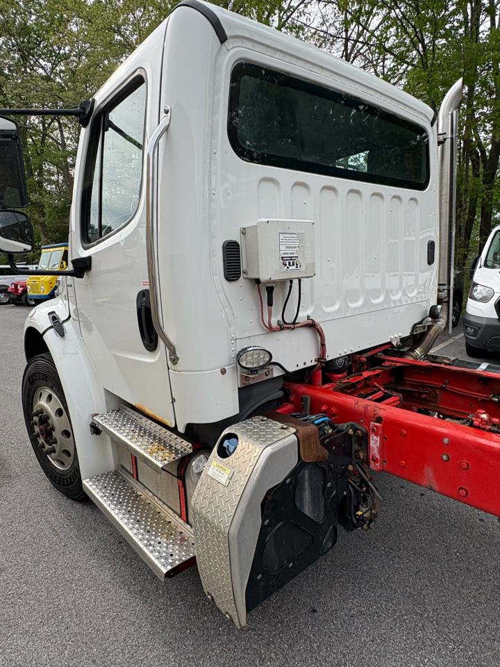 Freightliner M2  2017