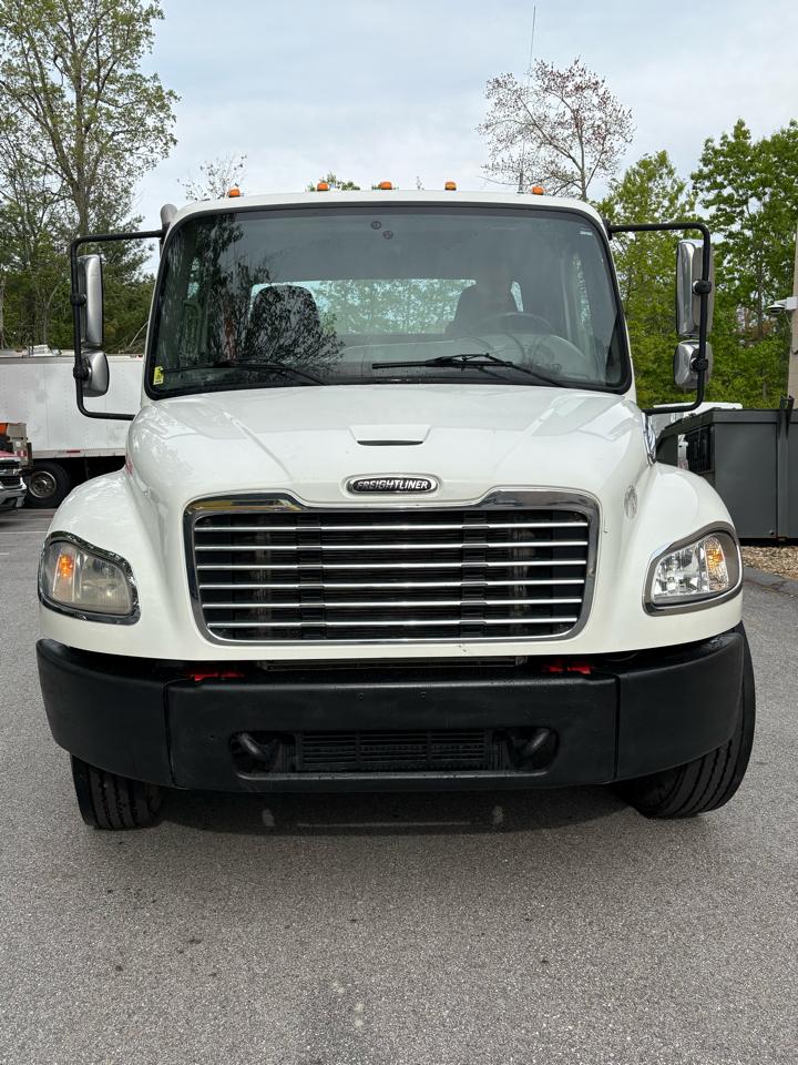 Freightliner M2  2017