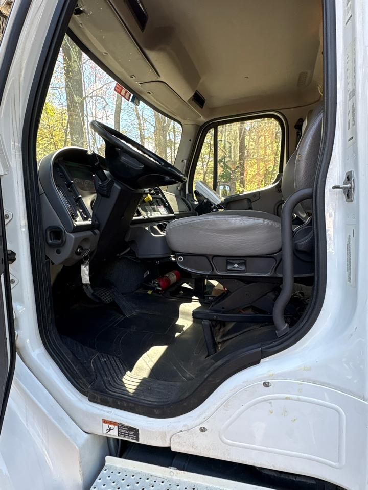 Freightliner M2  2018