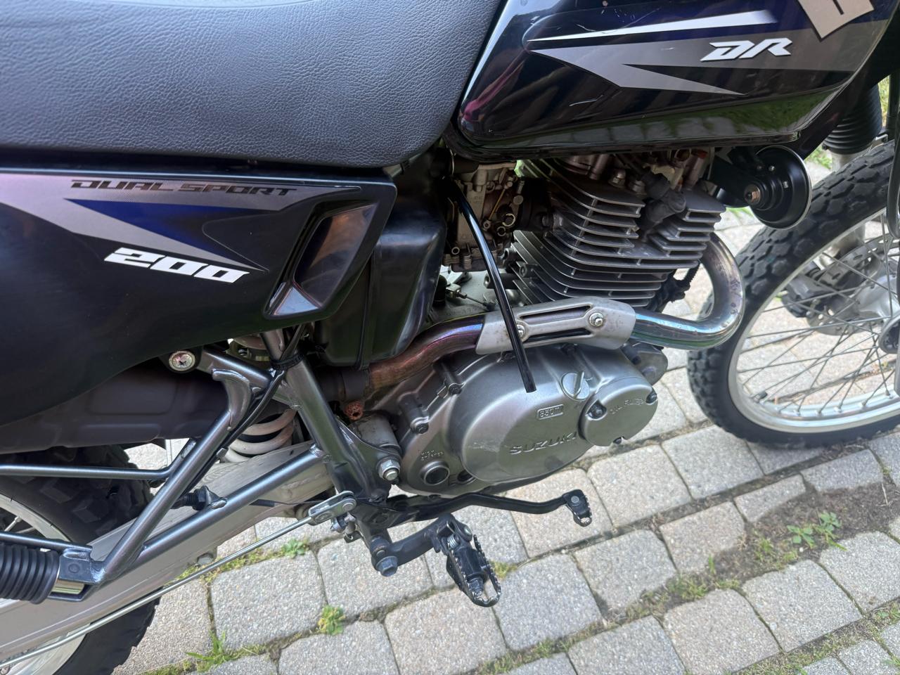 Suzuki DR200SE  2009
