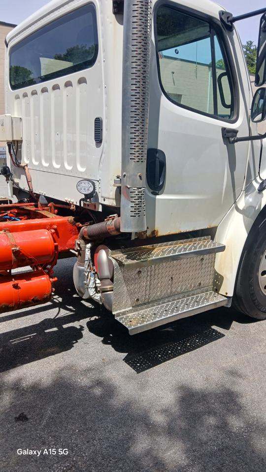 Freightliner M2  2017