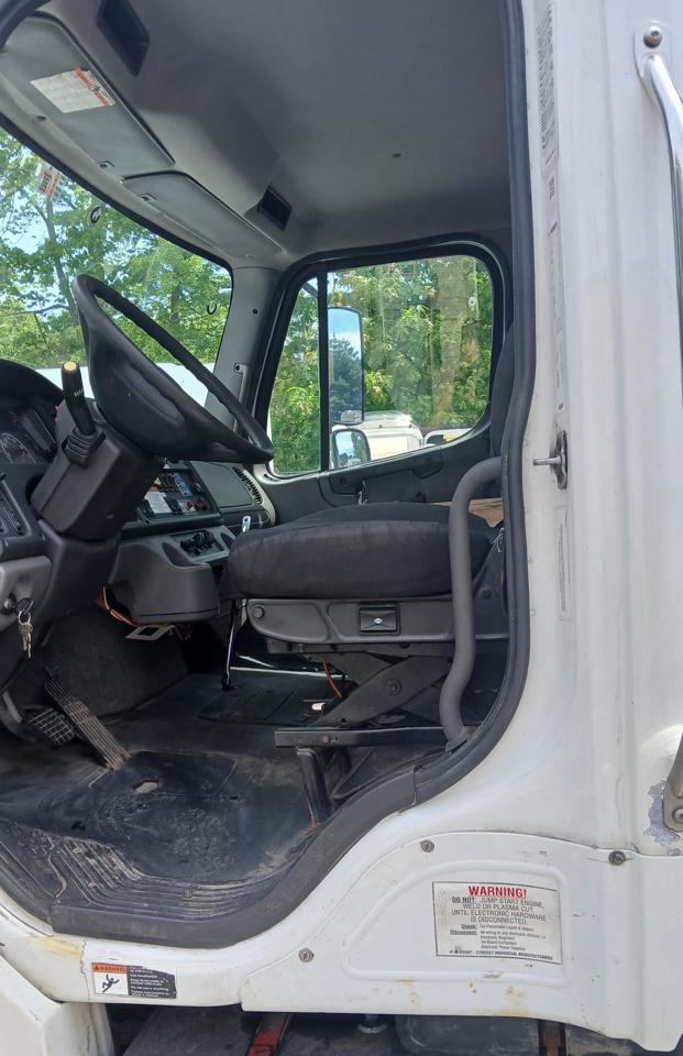 Freightliner M2  2017