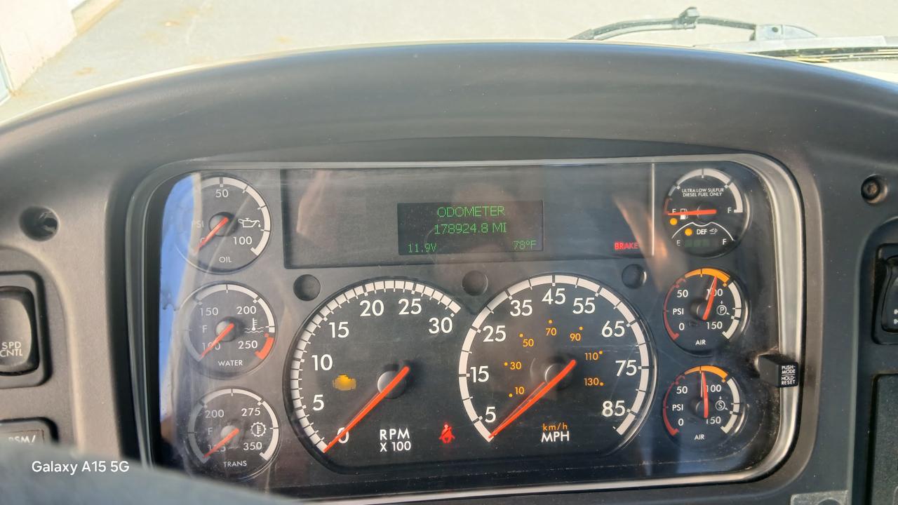 Freightliner M2  2017