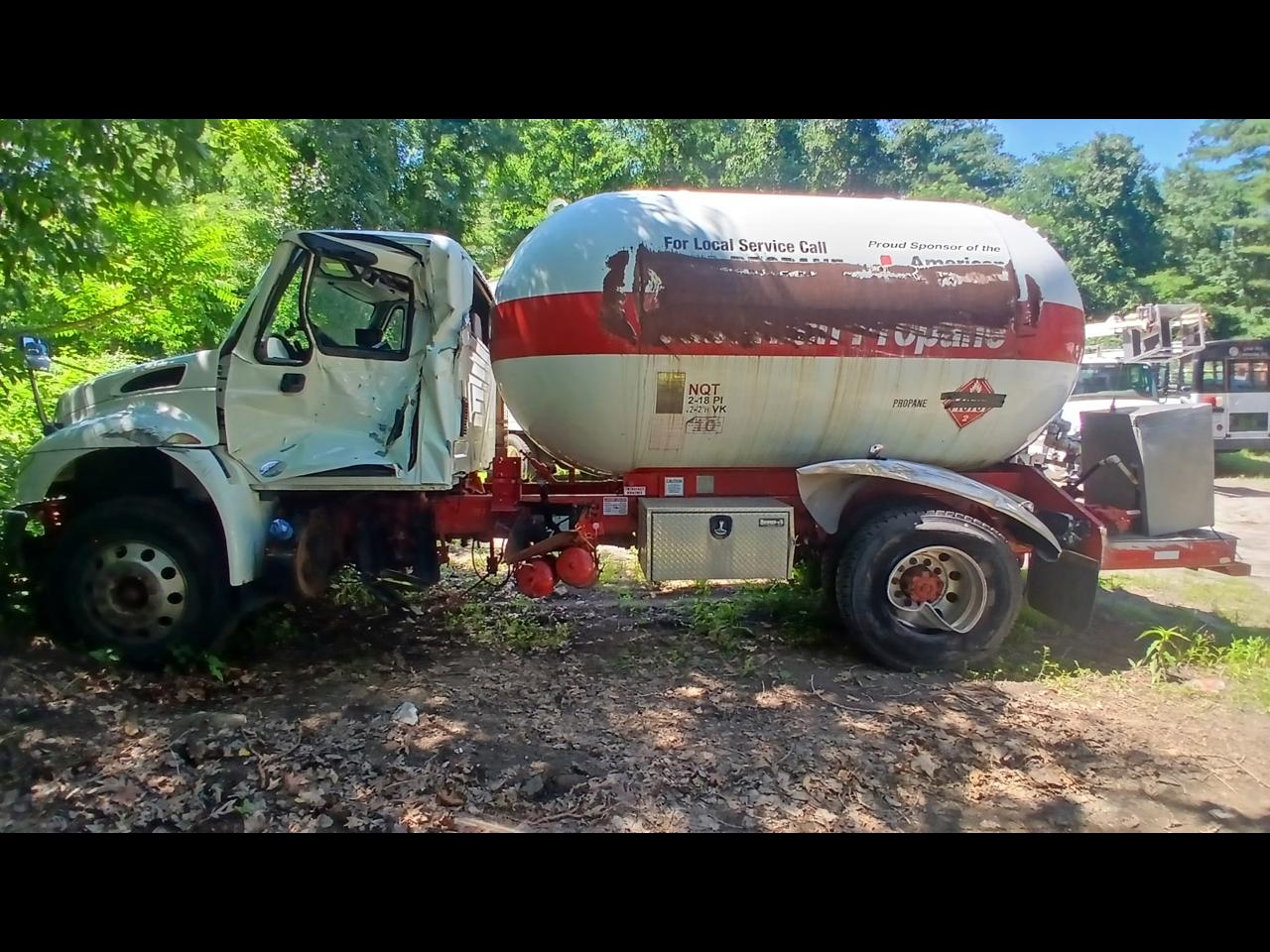 2018 International 4300 Propane Truck wrecked clean title
