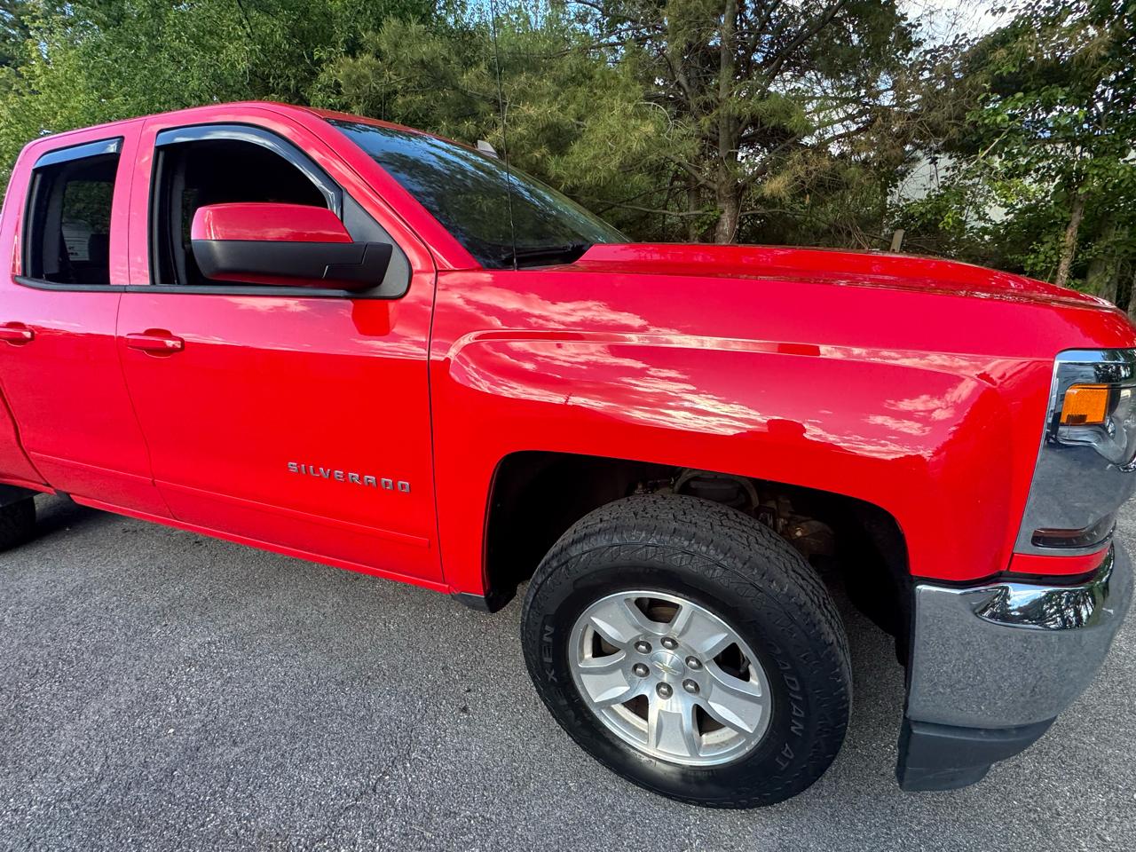 Chevrolet Silverado 1500 4WD Double Cab 143.5" LT w/1LT 2018