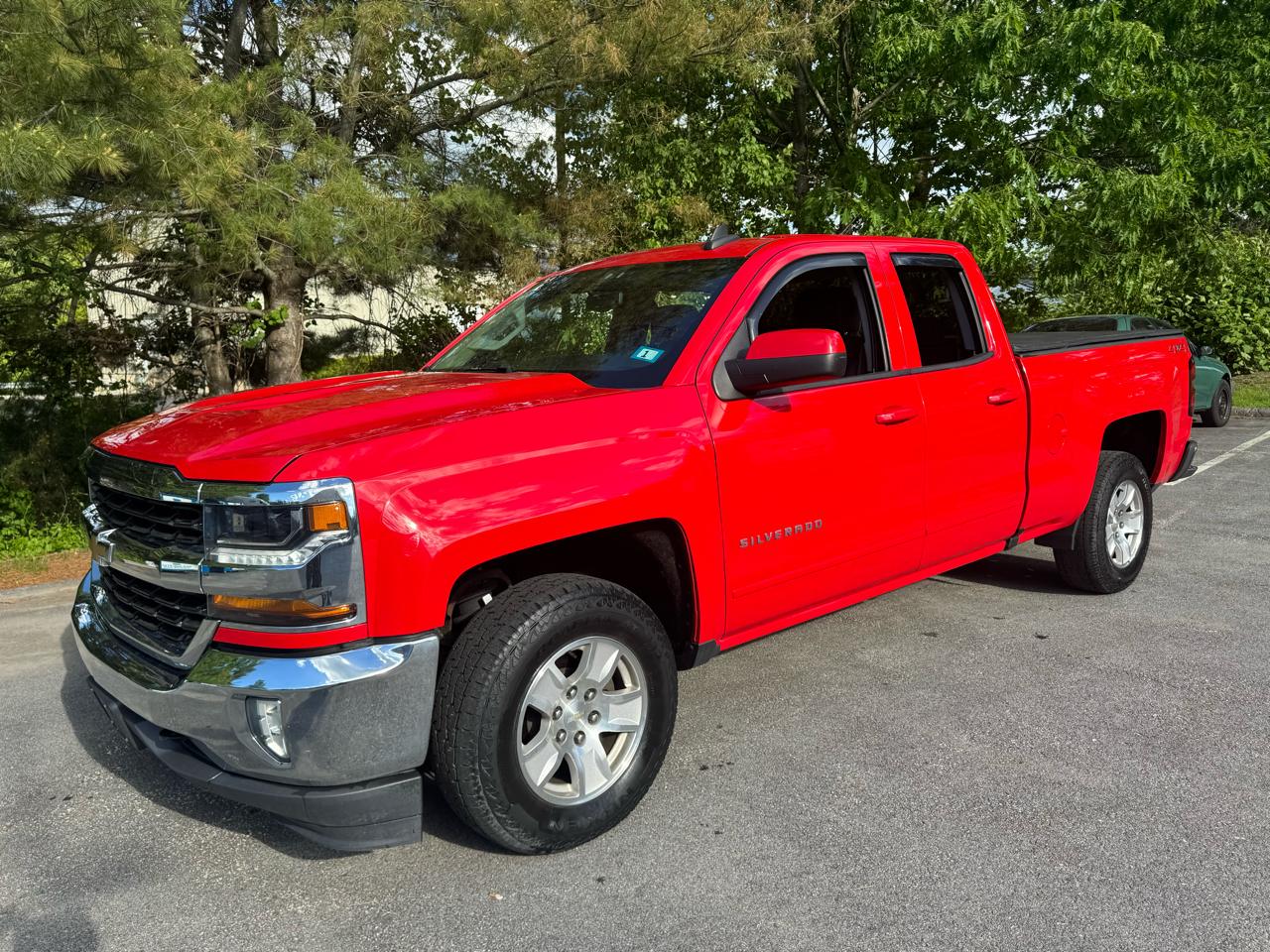 Chevrolet Silverado 1500 4WD Double Cab 143.5" LT w/1LT 2018