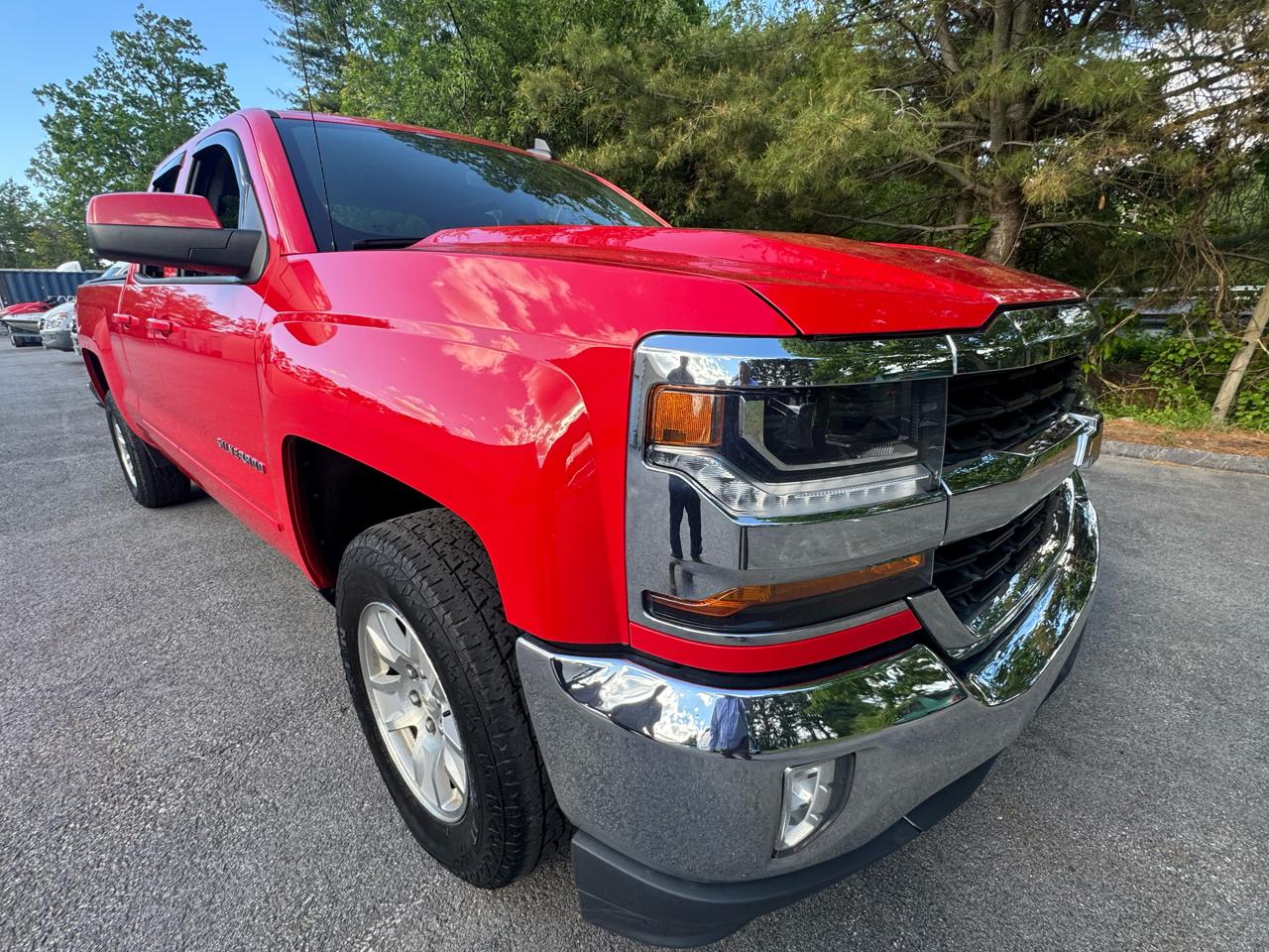 Chevrolet Silverado 1500 4WD Double Cab 143.5" LT w/1LT 2018