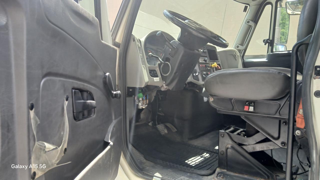 International 4300  2016