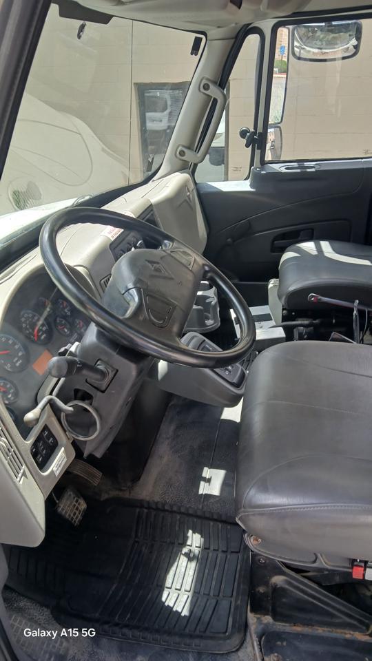 International 4300  2016