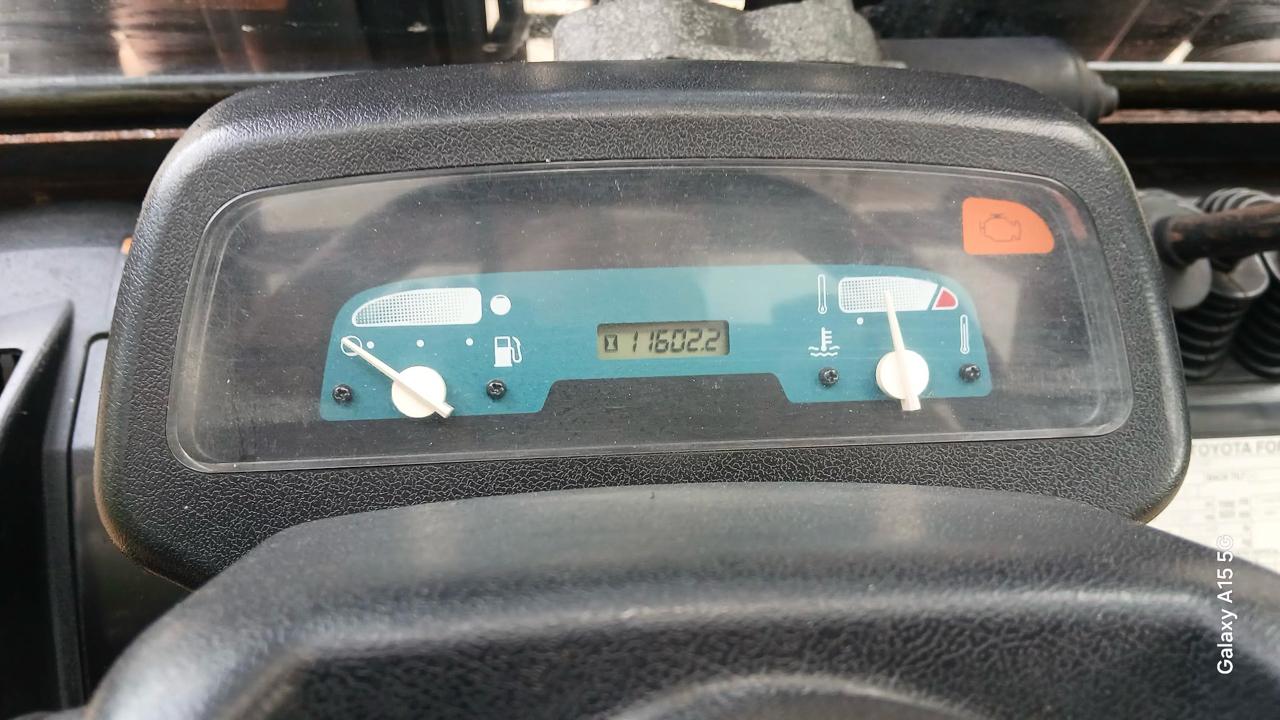 Toyota Forklift  2011