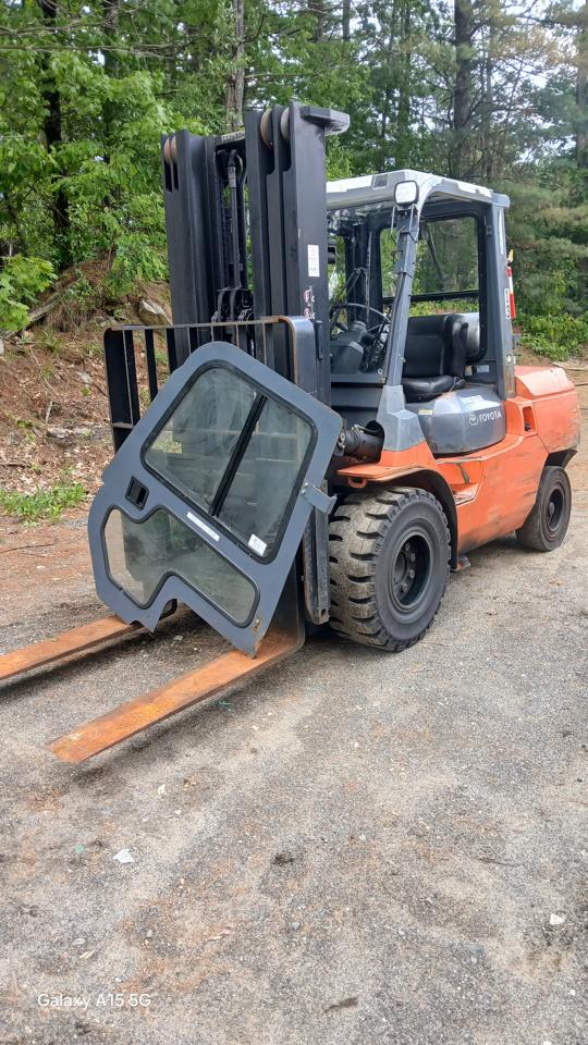Toyota Forklift  2011