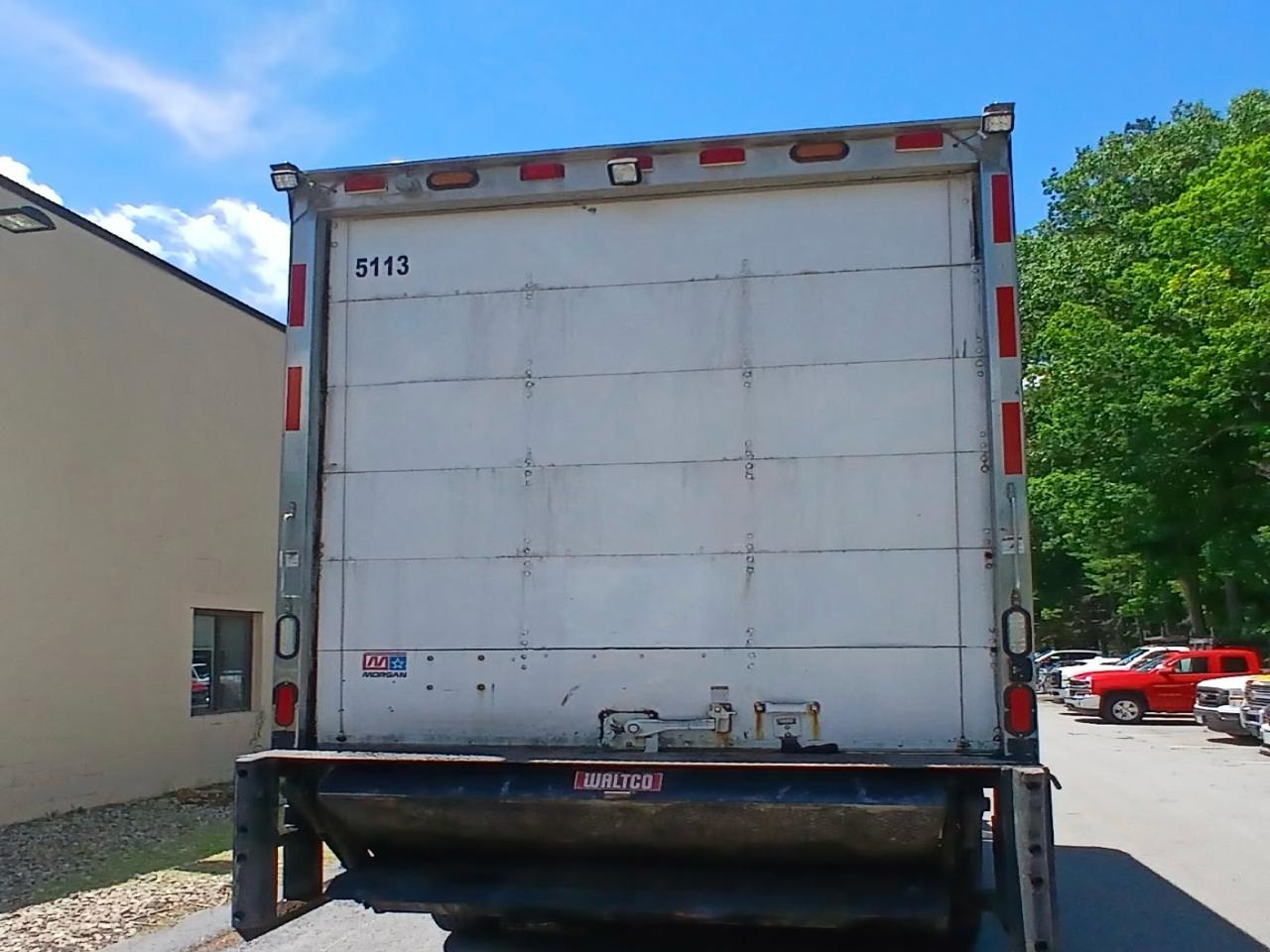 Freightliner M2 106  2005