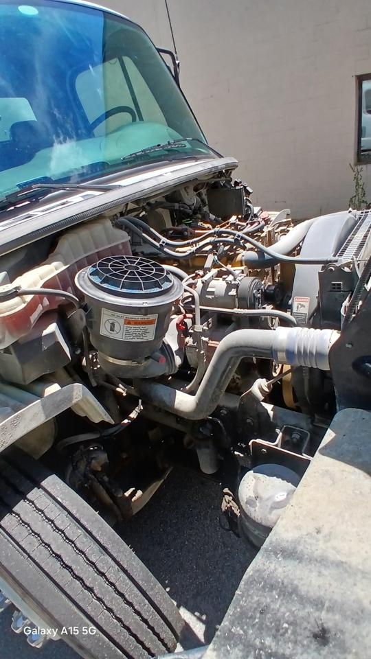 Freightliner M2 106  2005