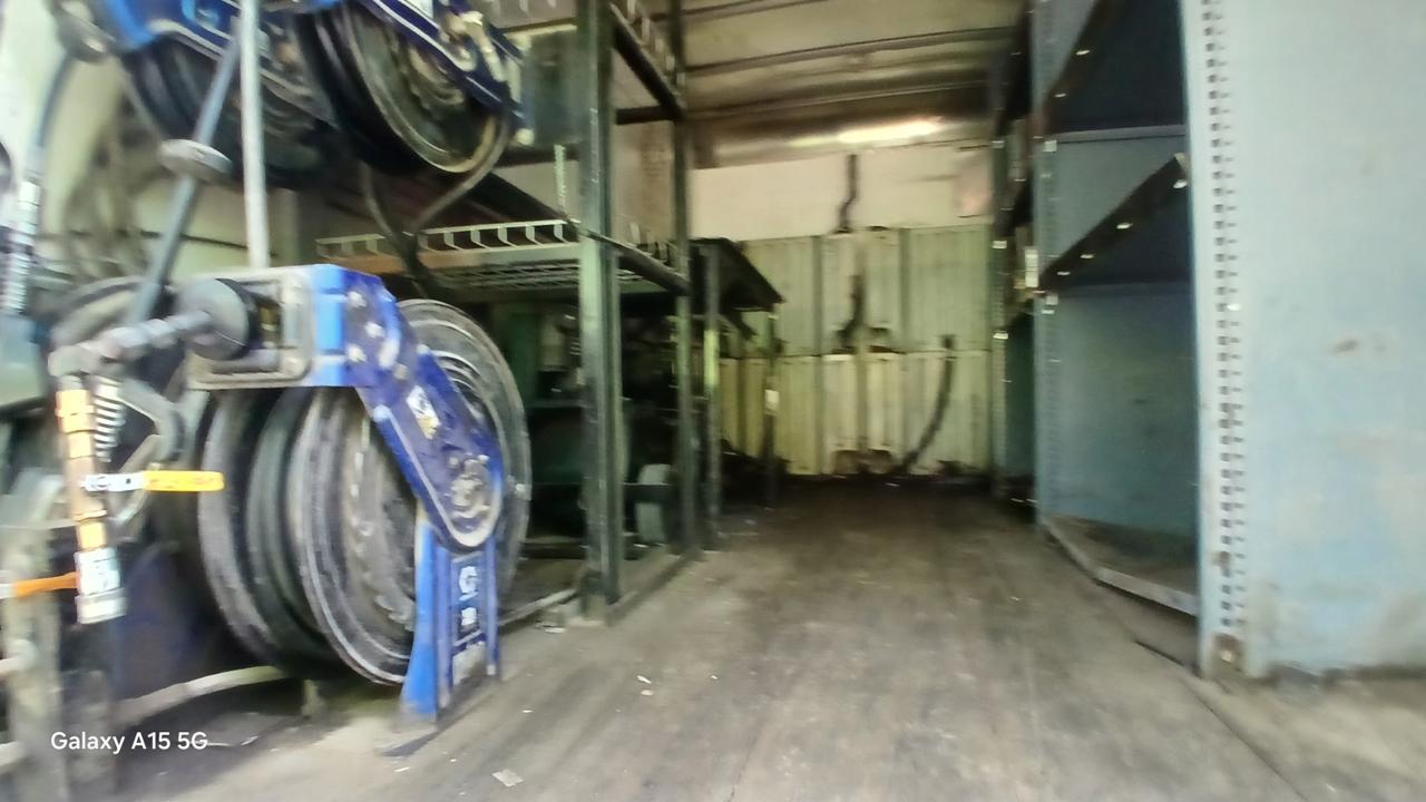 Freightliner M2 106  2005