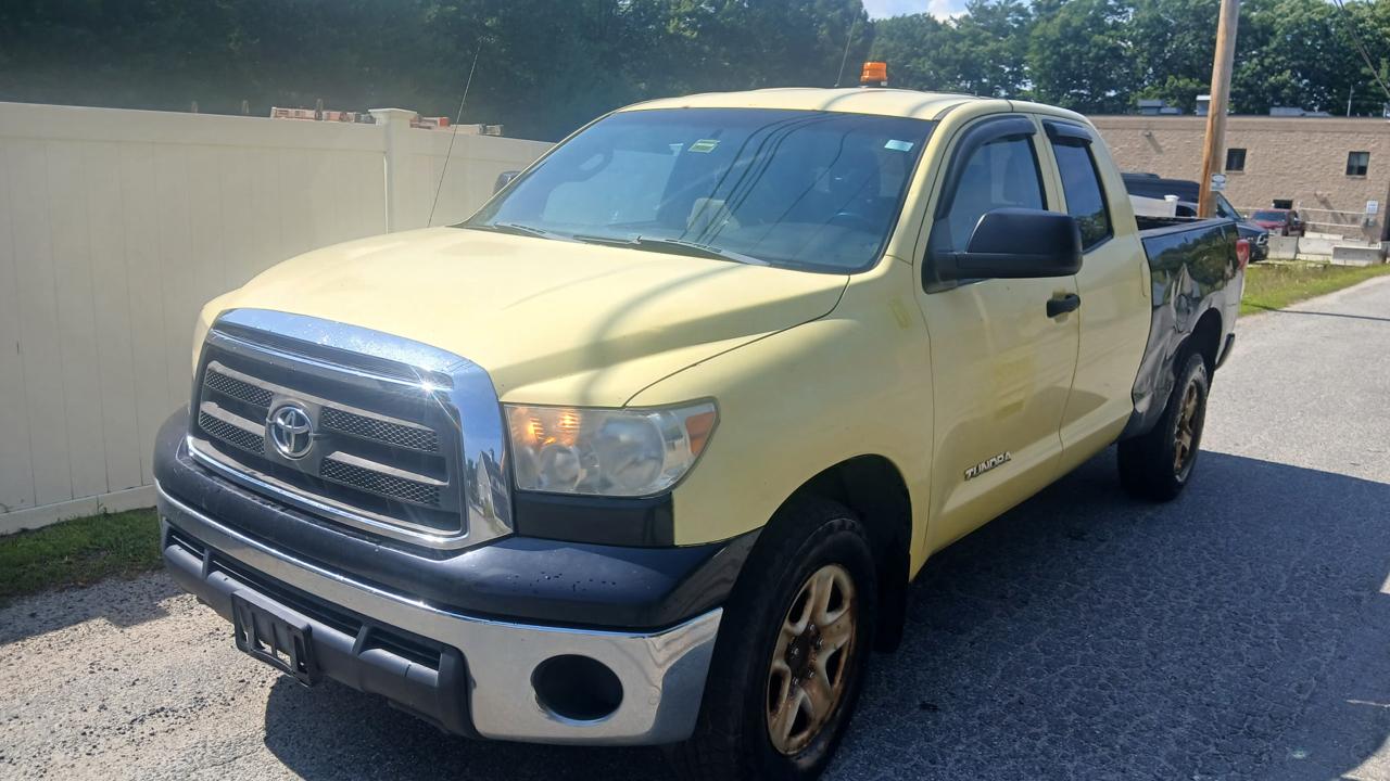 Toyota Tundra  2011