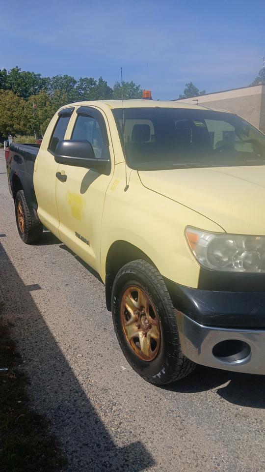 Toyota Tundra  2011