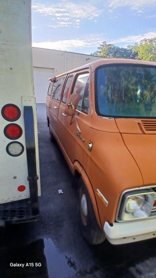 Dodge B Series Van/Wagon  1975