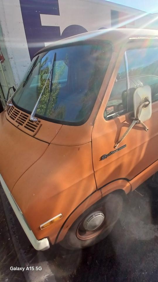 Dodge B Series Van/Wagon  1975