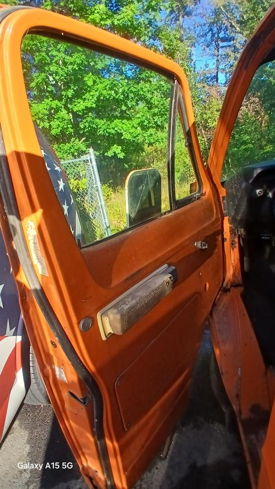 Dodge B Series Van/Wagon  1975