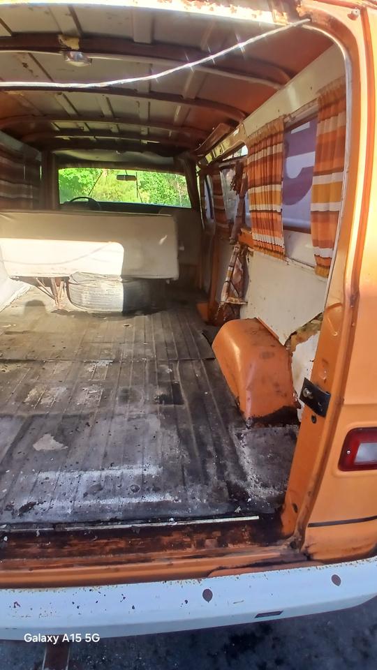 Dodge B Series Van/Wagon  1975
