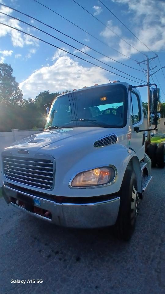 Freightliner M2  2018