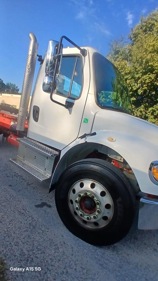 Freightliner M2  2018