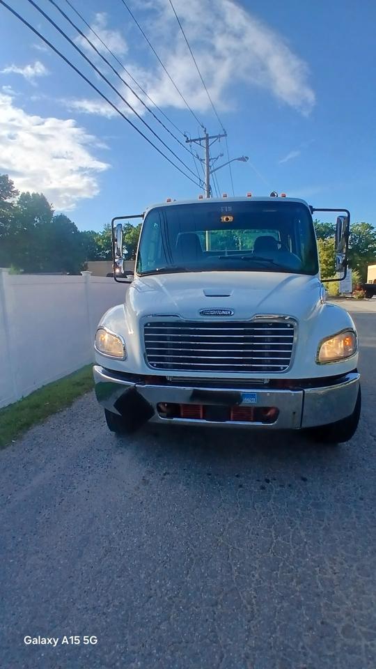 Freightliner M2  2018