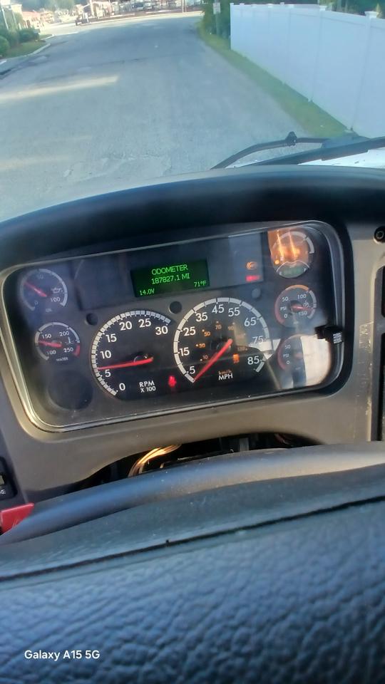 Freightliner M2  2018