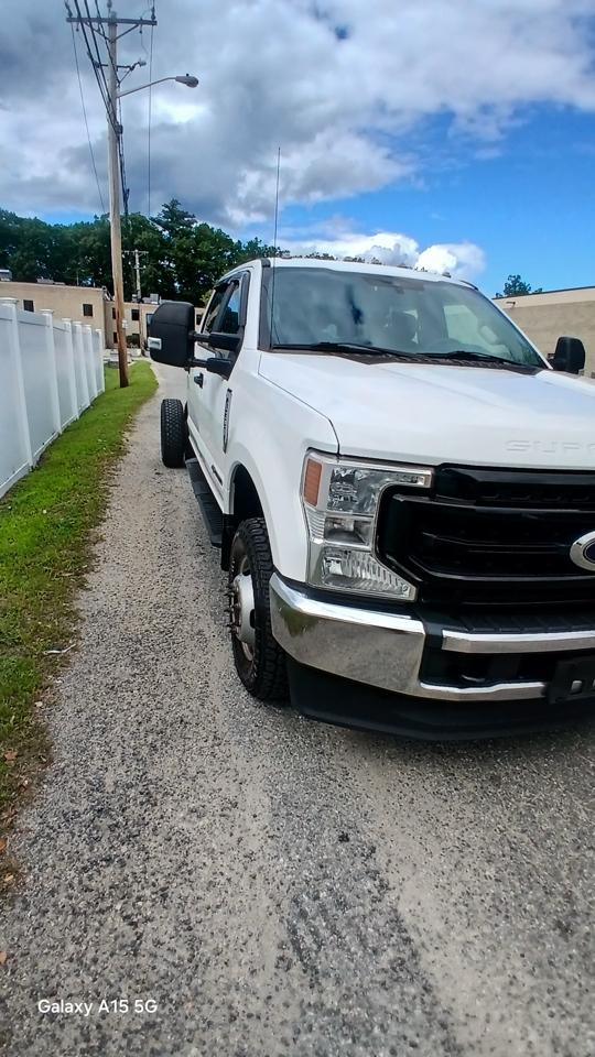 Ford Super Duty F-350 DRW XL 4WD Crew Cab 179" WB 60" CA 2020