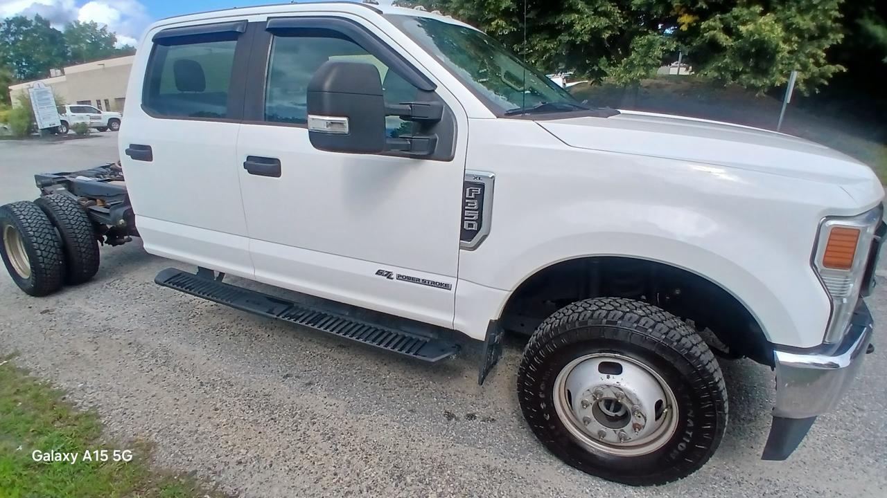 Ford Super Duty F-350 DRW XL 4WD Crew Cab 179" WB 60" CA 2020