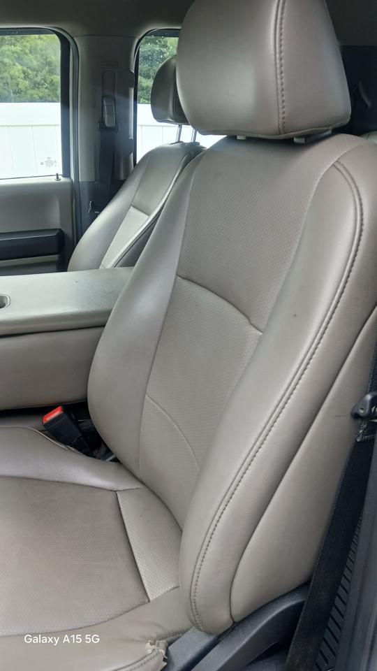 Ford Super Duty F-350 DRW XL 4WD Crew Cab 179" WB 60" CA 2020