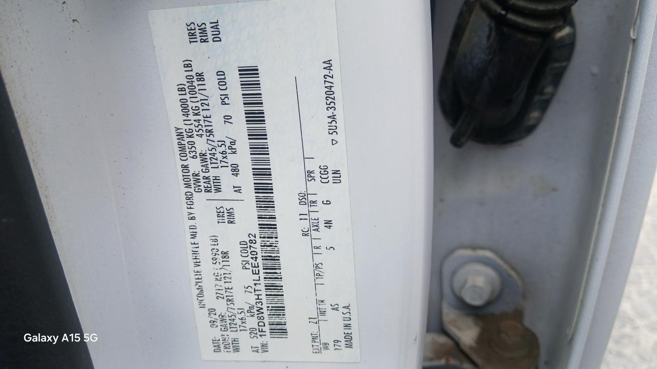 Ford Super Duty F-350 DRW XL 4WD Crew Cab 179" WB 60" CA 2020