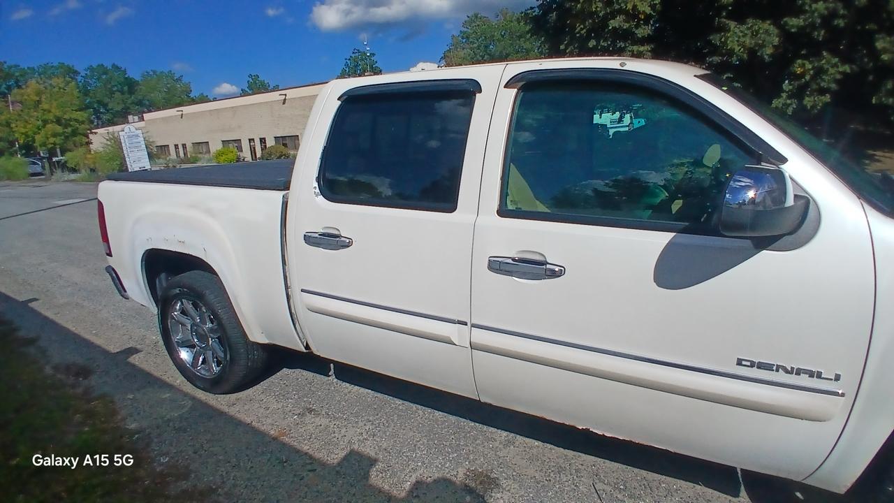 GMC Sierra  2012