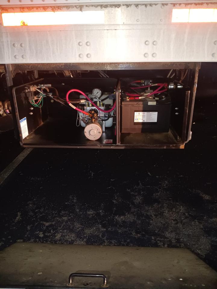 Utility Trailer Manufacturer Dry Van  2006