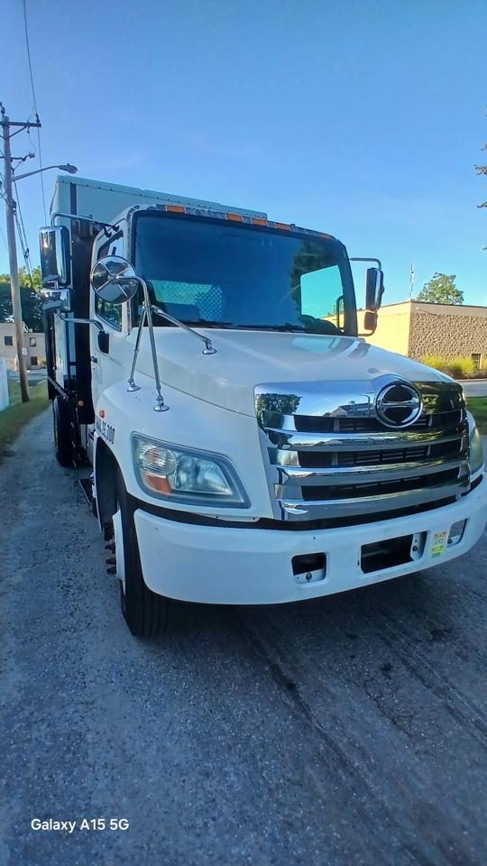 Hino 268A  2012