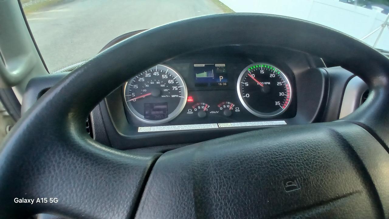 Hino 268A  2012