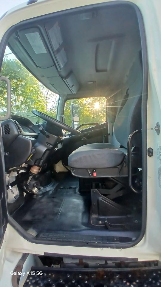 Hino 268A  2012