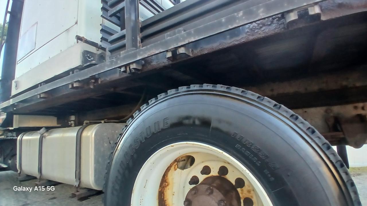 Hino 268A  2012