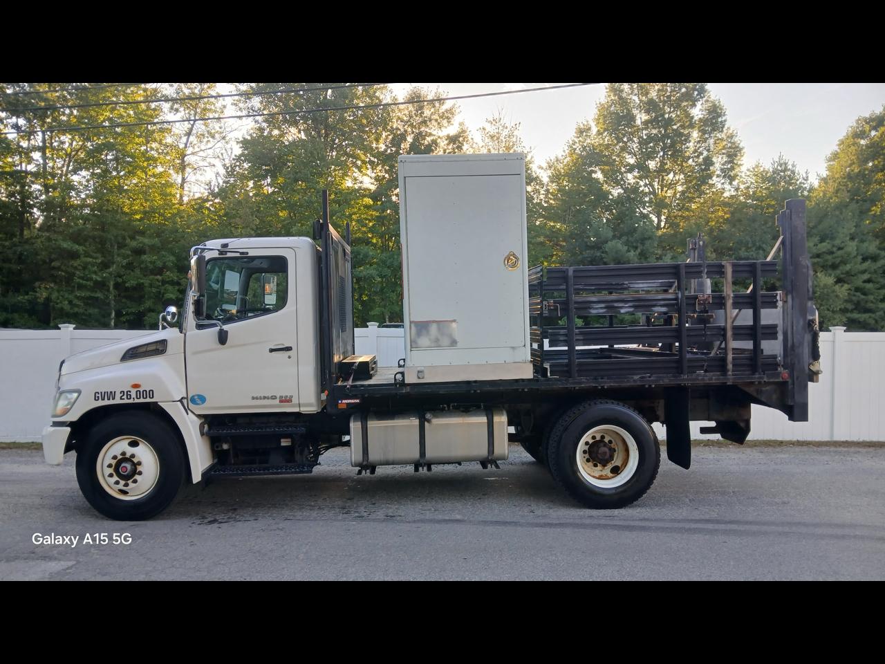 2012 Hino 268A 175KW Generator Power Truck