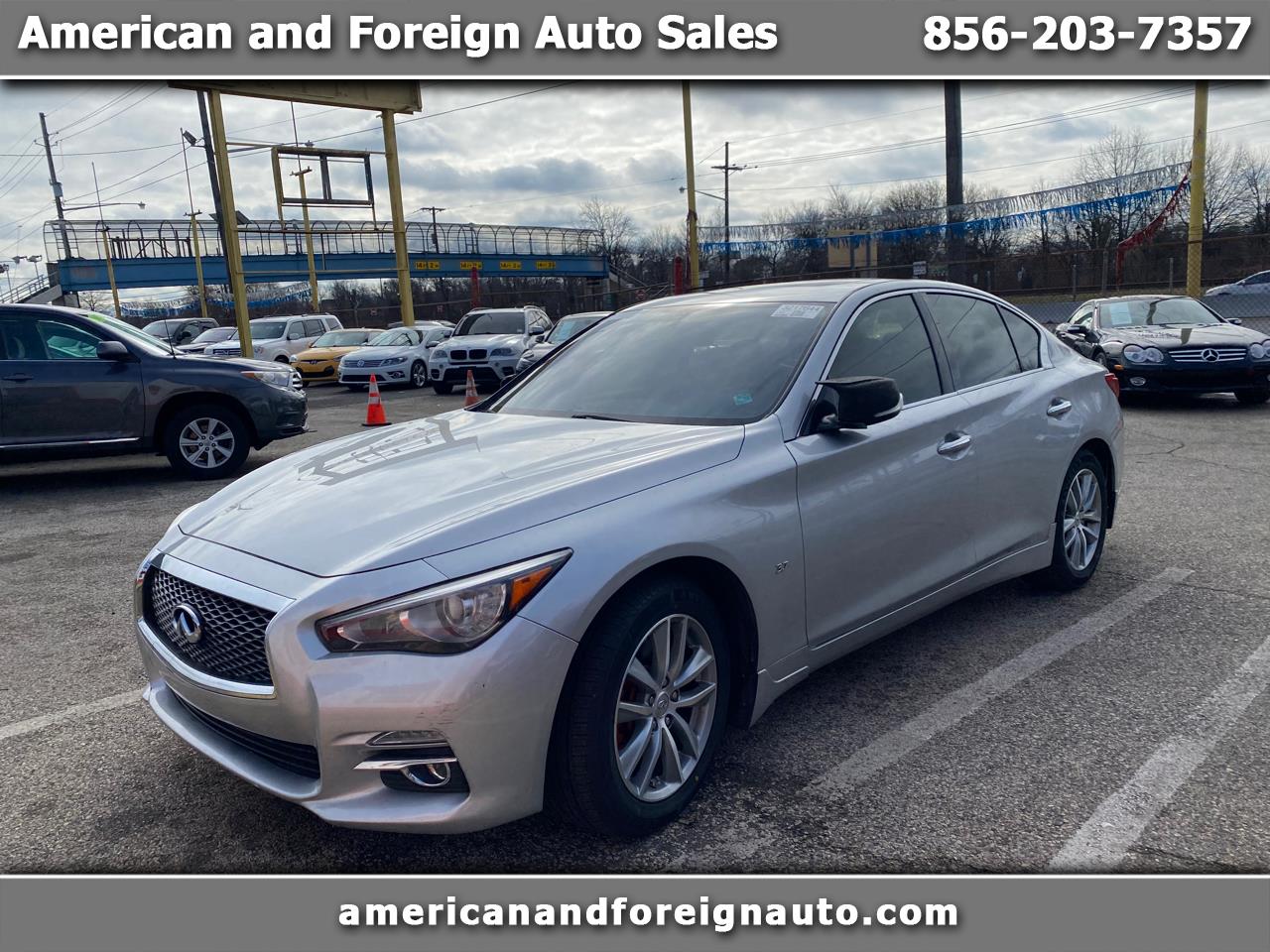 2015 INFINITI Q50 Premium's photo