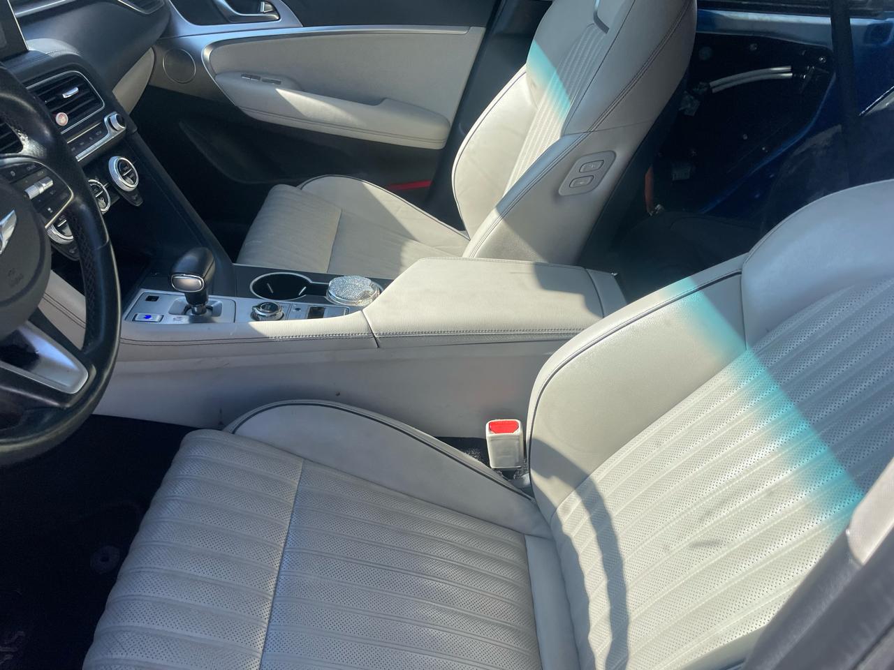 Genesis G70 2.0T Advanced AWD 2019