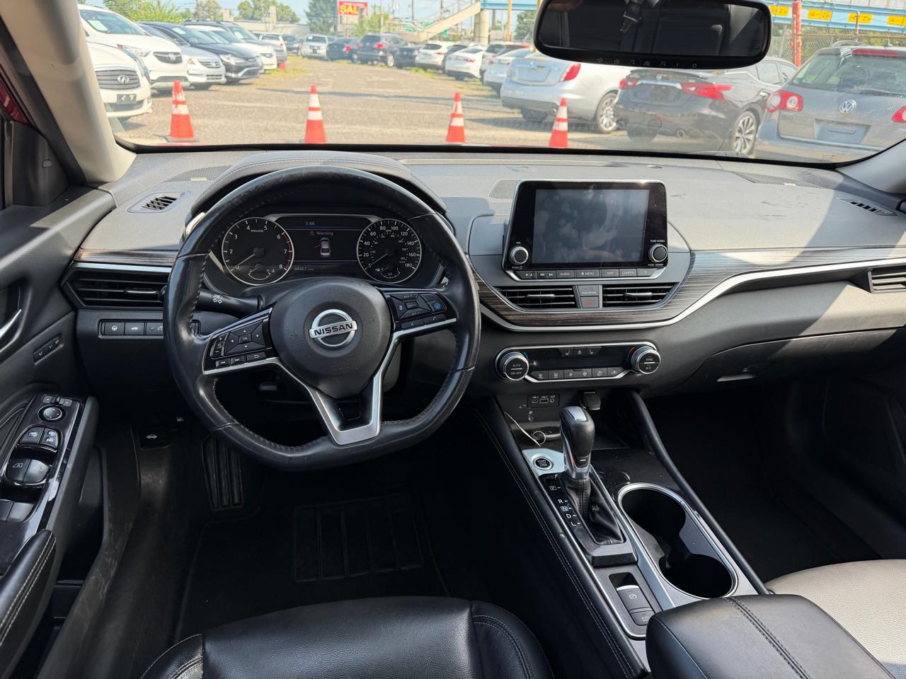 Nissan Altima 2.0 Platinum Sedan 2020