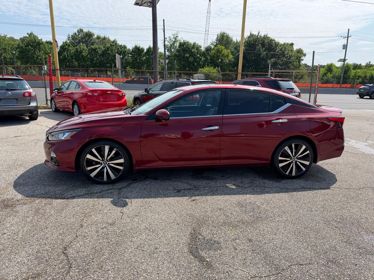 Nissan Altima 2.0 Platinum Sedan 2020